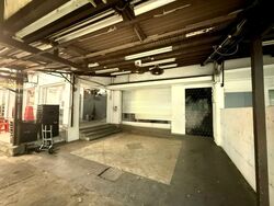 Sims Avenue (D14), Shop House #505653551